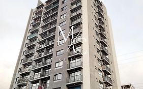 Departamentos Exclusivos con wifi, Cocina, TV Smart, toallas, Cowork, Central. San Martin 2406.